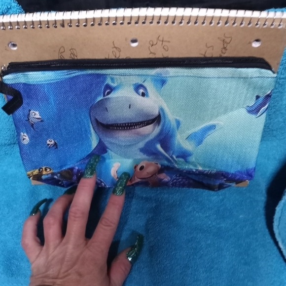 Blue Smiling Shark Makeup Bag Cosmetic Pouch - Picture 2 of 2